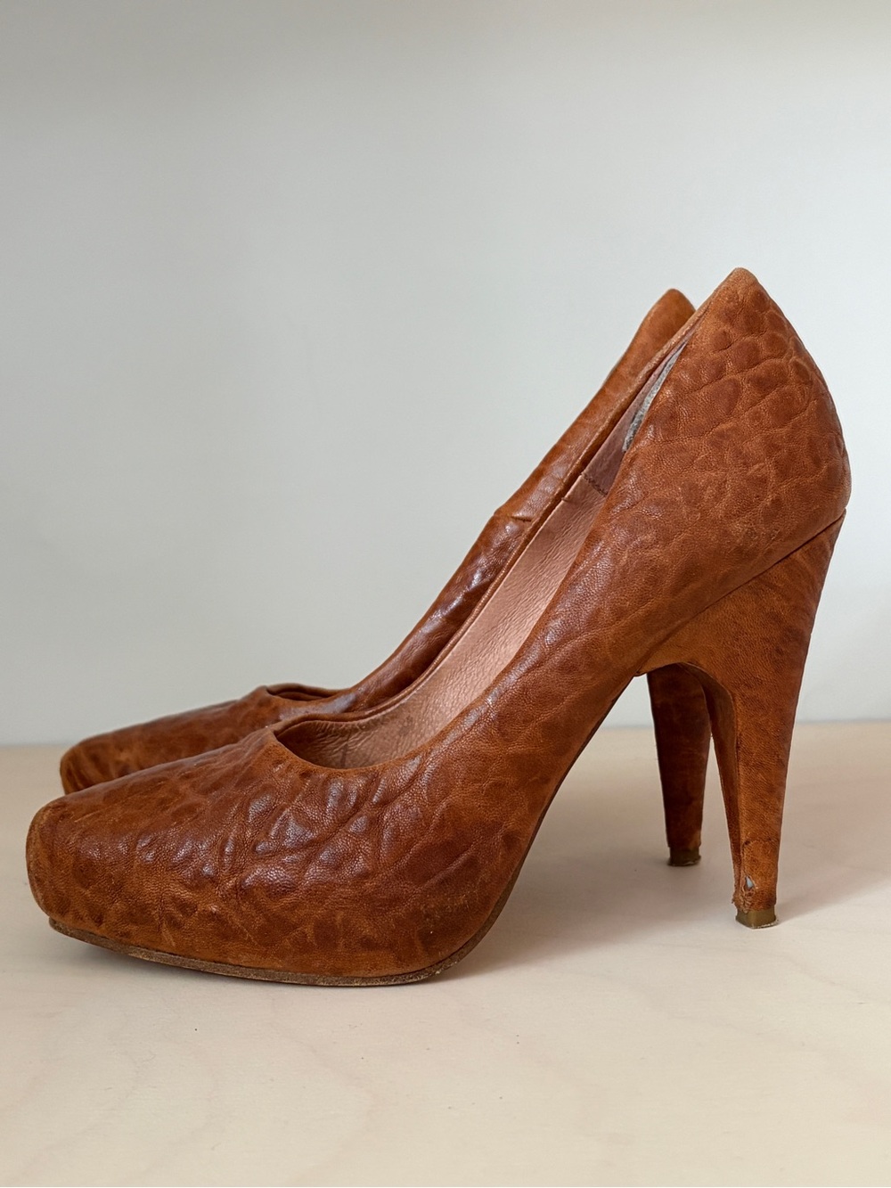 Acne Studios Brown Pebbled Leather Platform Pumps 37
